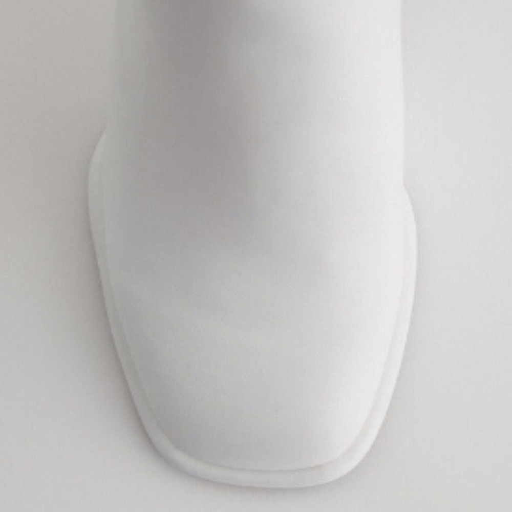 NEW!!! Zara White Vegan Leather Booties Size 42 - Picture 2 of 12